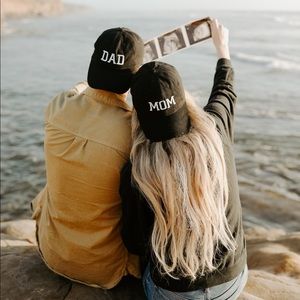 Mom and Dad Hat Set